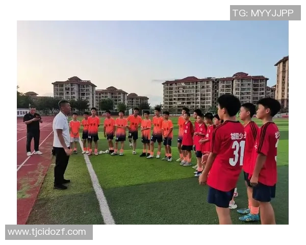 2025年赣州市新长征杯青少年足球超级联赛新闻发布会隆重召开