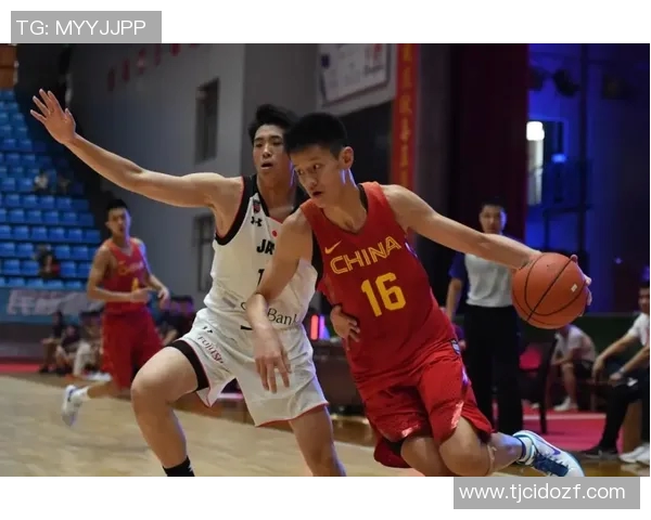 新赛季NCAA备战热潮王俊杰在旧金山大学球馆全力训练展现拼搏精神