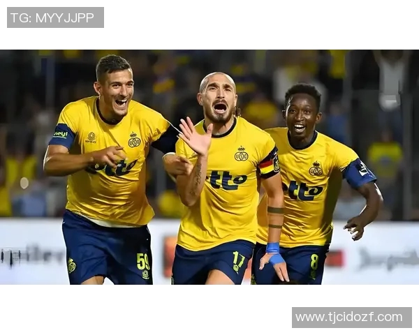 圣吉罗斯后卫痛心4球惨败呼吁球队重振士气迎接欧冠挑战 圣吉罗斯后卫痛心4球惨败呼吁球队重振士气迎接欧冠挑战