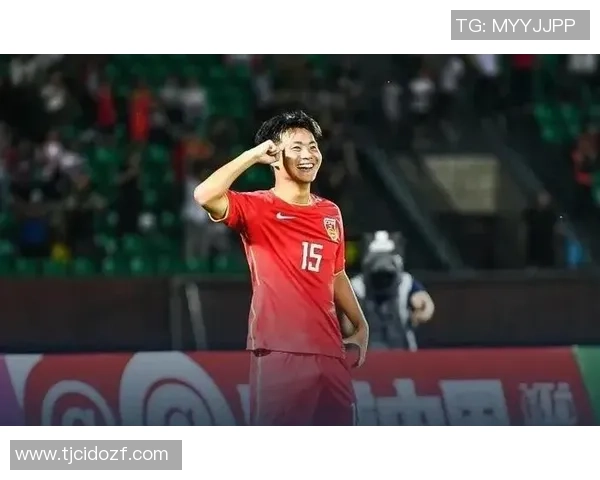 关键战役中帅惟浩头球破门完成帽子戏法邝兆镭助攻国少队3-0领先 关键战役中帅惟浩头球破门完成帽子戏法邝兆镭助攻国少队3-0领先