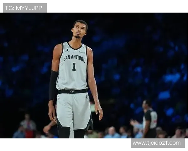 张佳玮分析马刺胜雷霆背后真相文班并非唯一制胜关键因素