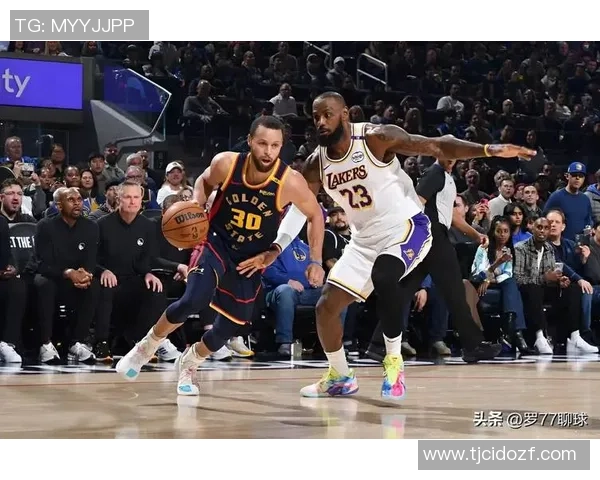 库里谈詹姆斯缺阵原因称其必定有正当理由想上场比赛