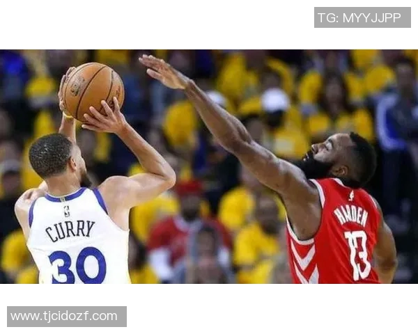 双雄对决库里穿哈登战靴哈登社交媒体转发表达支持