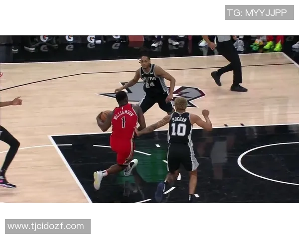 锡安强势隔扣文班遭羞辱文班四记大帽霸气反击引发热议