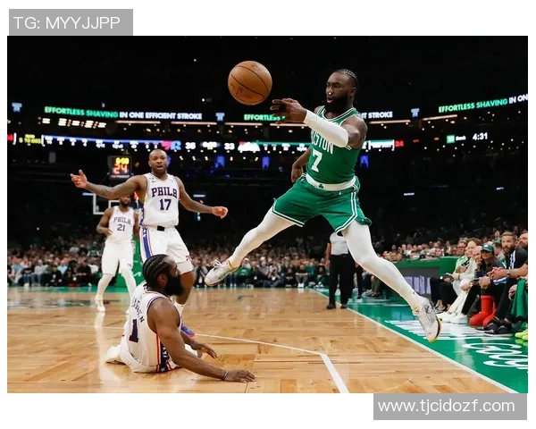 阿里纳斯警告塔图姆本赛季不应复出恩比德浓眉的教训不可忽视 阿里纳斯警告塔图姆本赛季不应复出恩比德浓眉的教训不可忽视